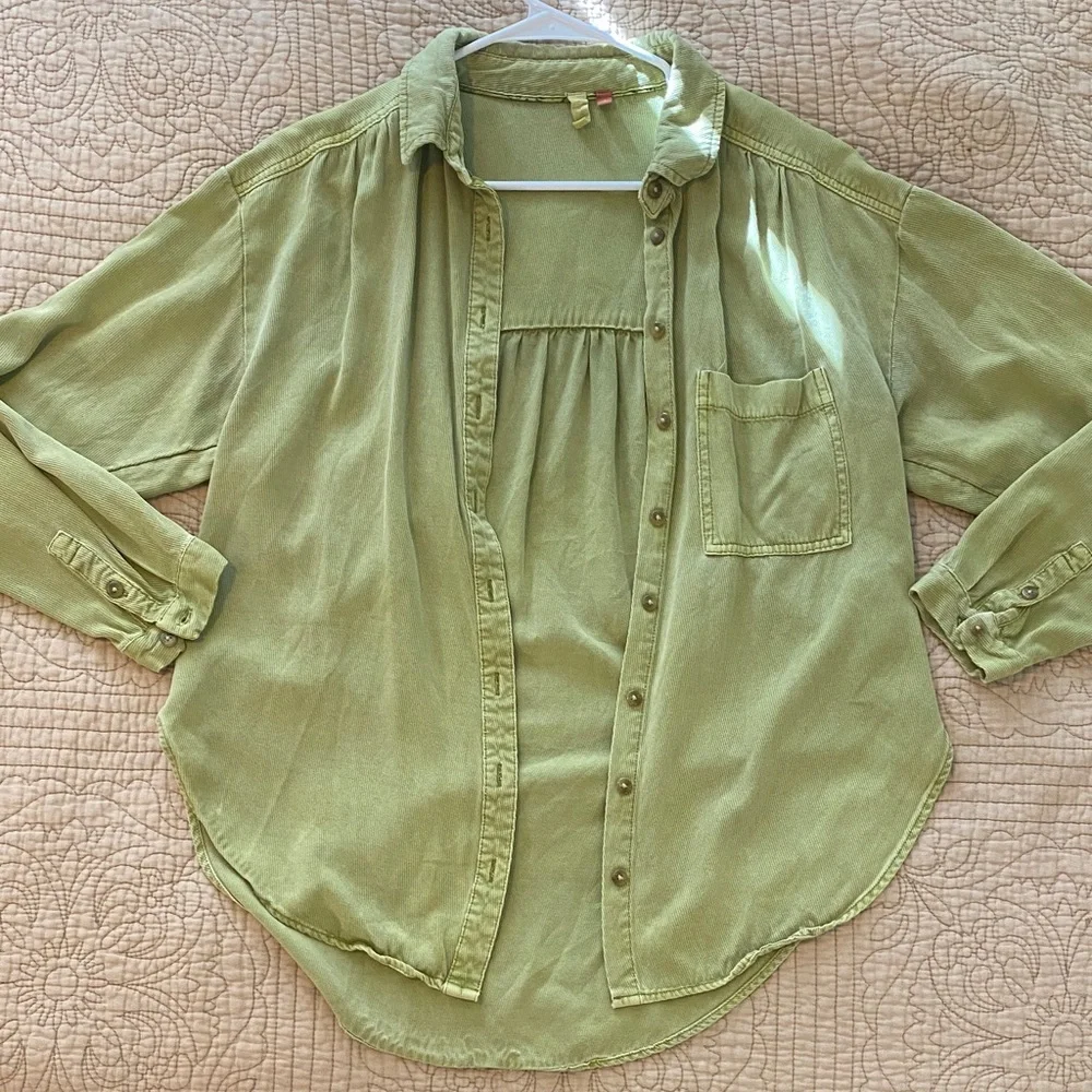 Pilcro Green Button Down Shirt - Picture 3 of 3